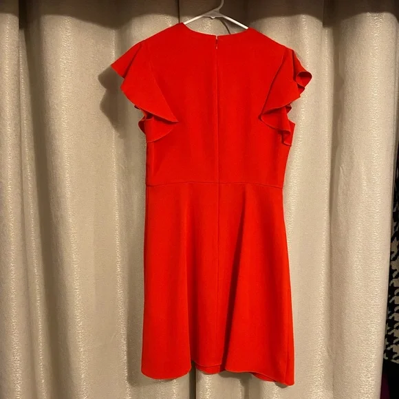 Riley & Rae Res Gwyn Ruffle Sleeve Moss Dress - Picture 3 of 6